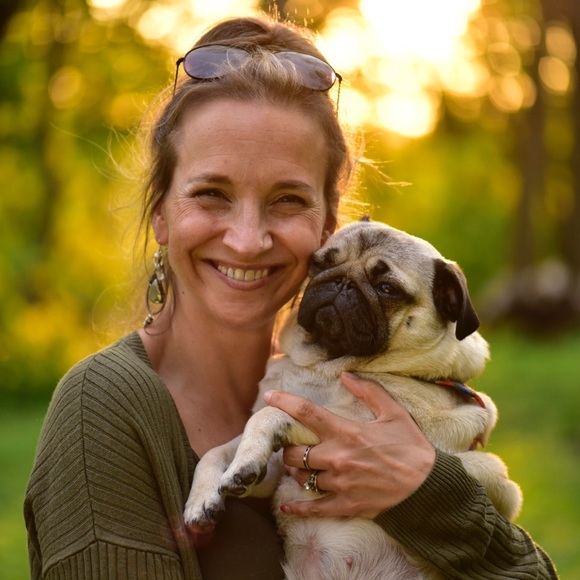 Meet your Posher, Heather - Picture 1 of 1